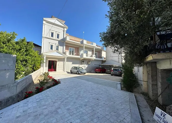 Vk Luxury Suites - Private Parking - Adults Only